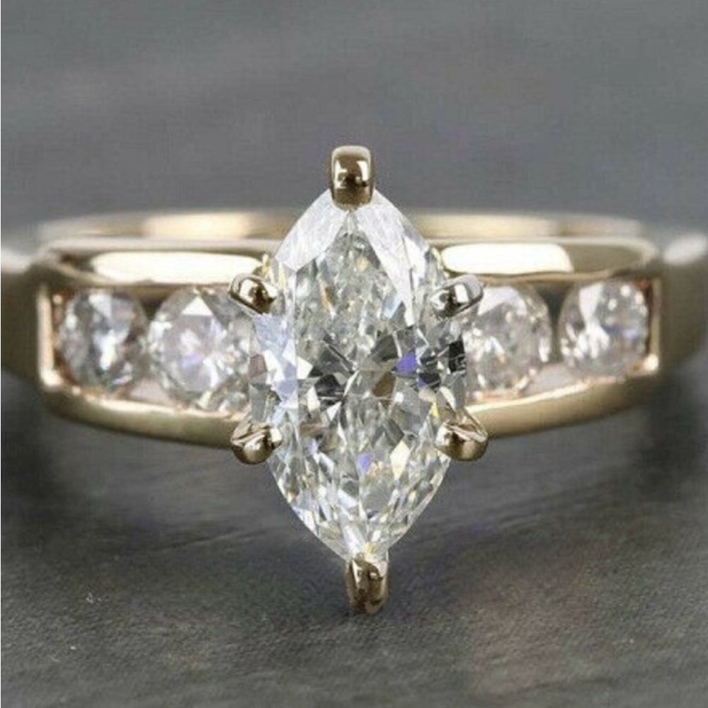 🩵 NEW Stunning marquis cut 3 carat white sapphire ring 🩵
